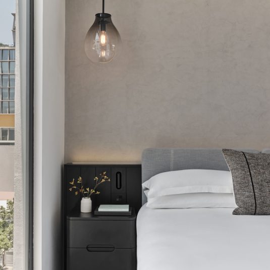 Lincoln Suite 03