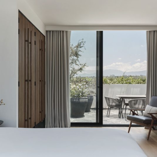 Lincoln Suite 04