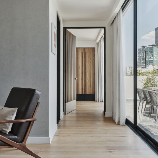 Lincoln Suite 06